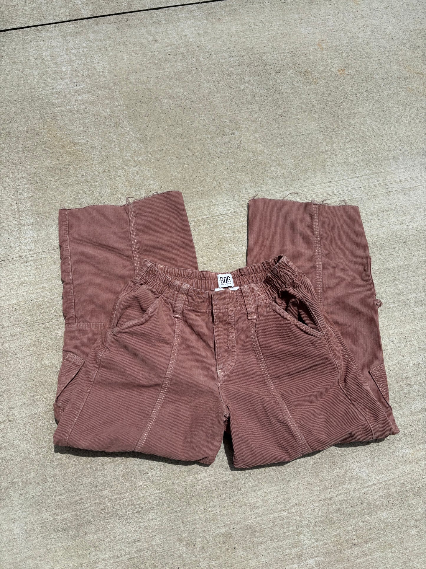 BDG Cropped Cargos